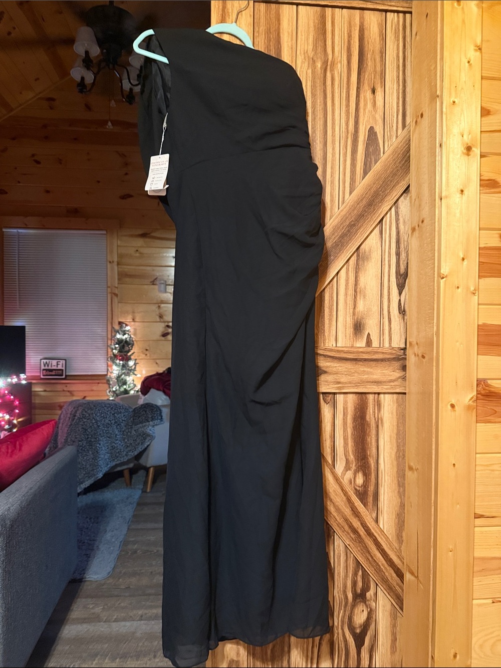 One-Shoulder Black Maxi Dress - Sleek Evening Dress